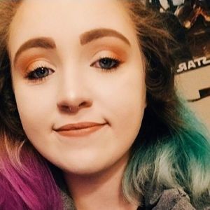 Meet your Posher, Kayley